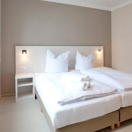 Strandhäuser - Feuerstein Sellin (Rugen)