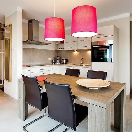 Strandhäuser - Feuerstein * Sellin (Rugen)